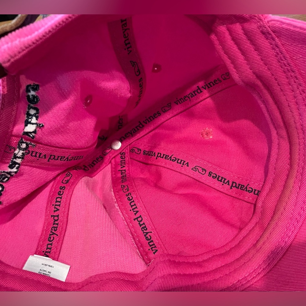 EUC Vineyard Vines Hot Pink Hat, corduroy, adjustable - Picture 6 of 6